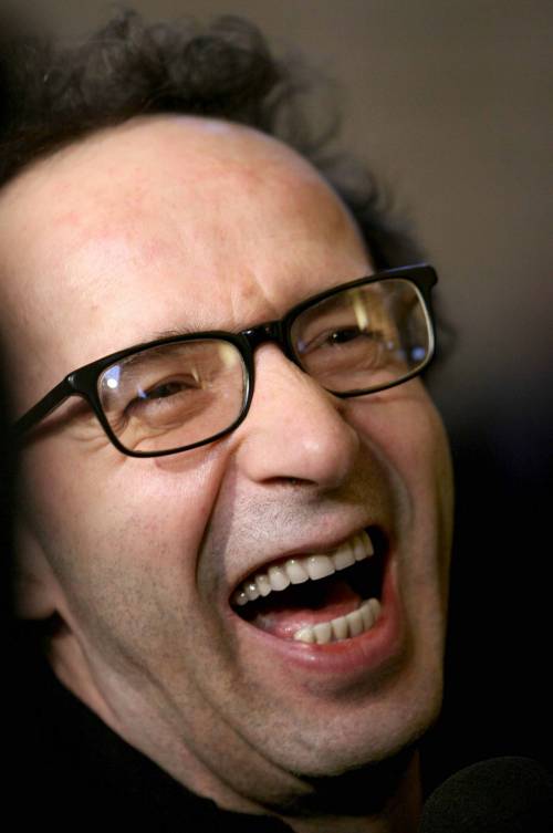 Benigni al Festival di Sanremo? 
La questione finisce in parlamento