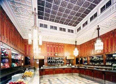 La Lega vince: "Burro francese via dalla buvette"