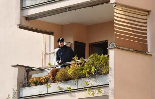 La lite, le botte alla compagna, poi il suicidio 
Morto il gioielliere che uccise due rapinatori