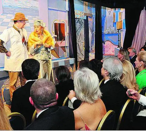 Nel salotto di via Assarotti teatro e attori si fanno in casa