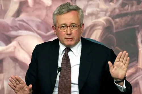 Tremonti: usciremo dalla crisi più forti di prima