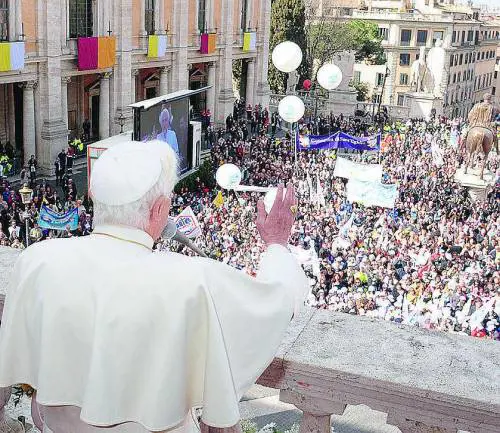 E Ratzinger il romano benedisse i «suoi» concittadini