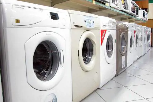 Il nuovo ordine mondiale ora è "comprare" 