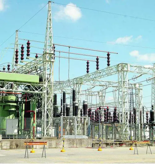 Enel, ok allaumento: otto miliardi per domare il debito Il gruppo deve limitare limpatto dellacquisto di Endesa. Intesa e Mediobanca in campo