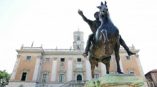 Campidoglio «L’Espresso» accusa E Alemanno risponde querelando