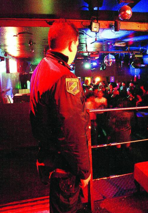 Discoteche in pista contro la crisi: i buttafuori diventano buttadentro