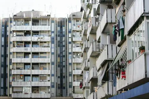 Case popolari: c'è piano 
per vendita agli inquilini