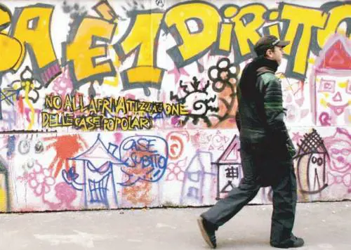 Noi, inquilini abusivi: ecco come si entra in un alloggio Aler