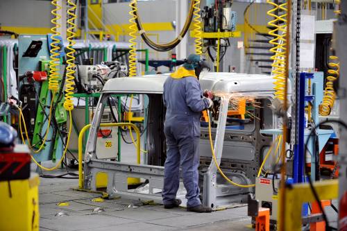 Industria, crollano i fatturati: a gennaio -19,9%