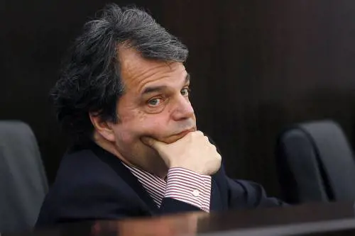Brunetta avvisa le statali: 
niente spesa 
nell' orario d'ufficio