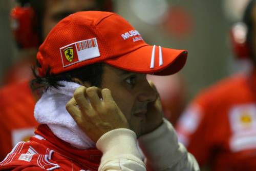 F1, Button davanti a Trulli 
Massa disastroso: 16° 
Indietro anche Hamilton