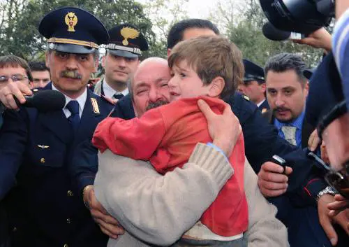 Cosenza, trovato bimbo sparito 
Era vicino a casa. "Sta bene"
