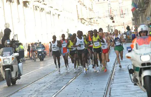 Maratona, domenica a Torino gli azzurri sfidano il "potere" africano