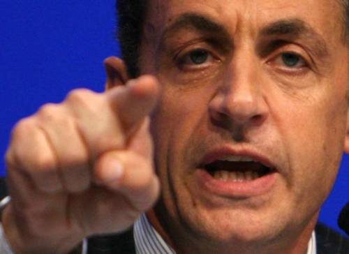 Sarkozy, maestro del mondo: 
"Zapatero? E' poco intelligente"