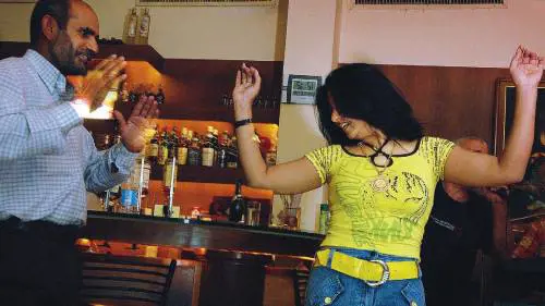 Night club, birra e sesso facile 
Bagdad torna città del piacere