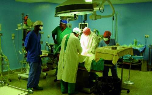 Medici in Africa, una luce nella notte su quel treno unico e solitario del Togo