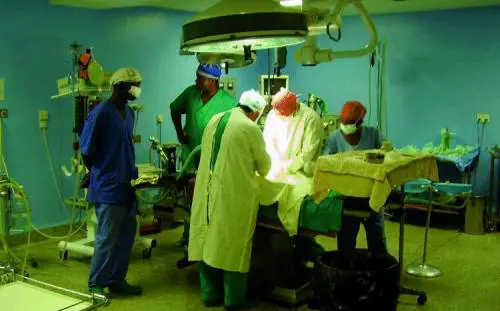 Medici in Africa, una luce nella notte su quel treno unico e solitario del Togo