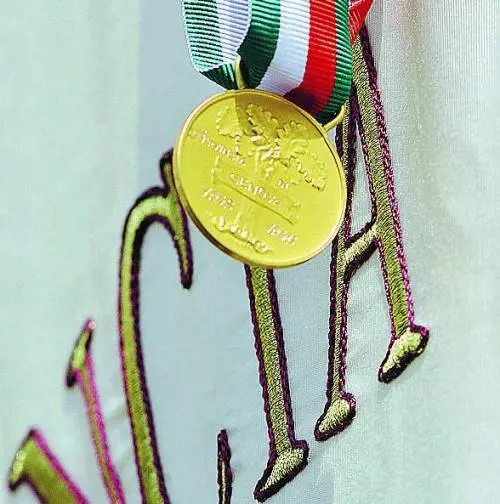 «LOrdine del Tricolore per pacificare»