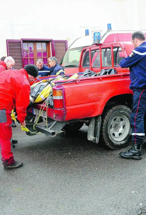 Corsica, cade elicottero con neonato nato a bordo