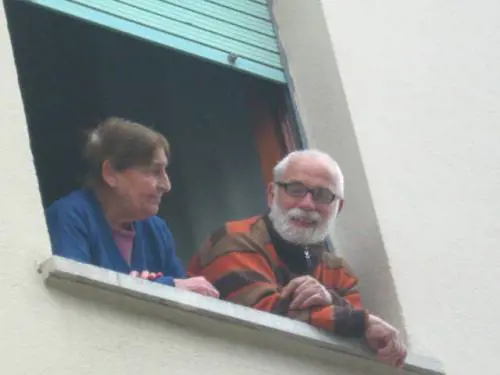 Terremoto, dal 6 aprile sempre in casa a tradurre versi di latino