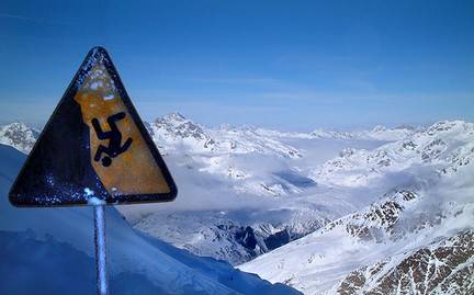 Valanga: sei scialpinisti 
uccisi in Tirolo. Due morti 
su Apuane e Valbondione