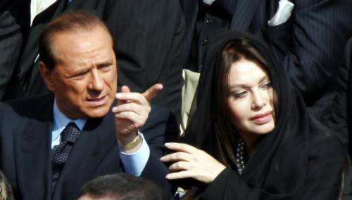 Veronica e il divorzio, 
il Pd: "Complotto? 
Berlusconi patetico"