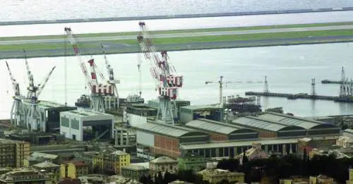 Cantieristica a fondo con i sindacati zavorra