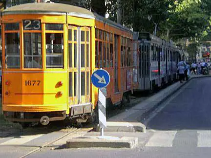 Lotta al traffico e nuova viabilità: 
più corsie preferenziali e telecamere