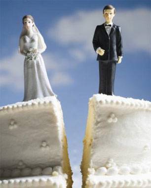 Divorzio, quanto mi costi 
e in molti rinviano