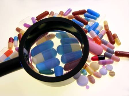 Farmaco salvavita "falso": 4 arresti