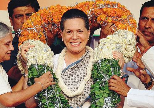 L’India si affida ancora 
a Sonia Gandhi