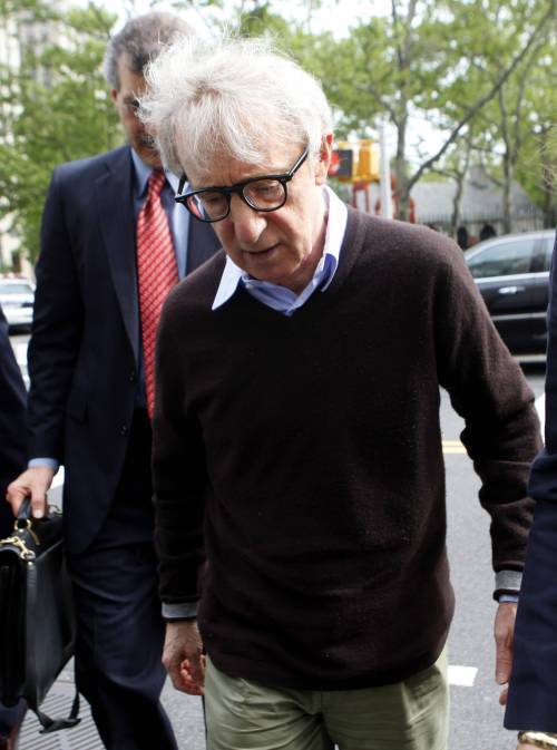 Foto non autorizzata di Woody Allen 
Risarcimento da record: 5 milioni