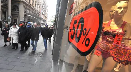 Ipnotizzati dallo sconto 
ma non troppo...