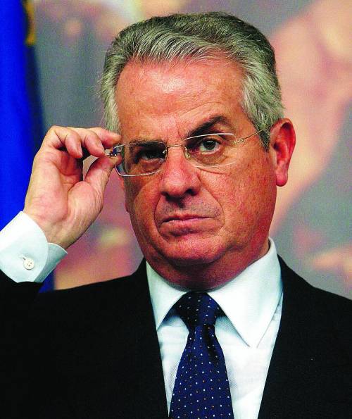 Scajola: non si toccano 
le fabbriche Fiat in Italia