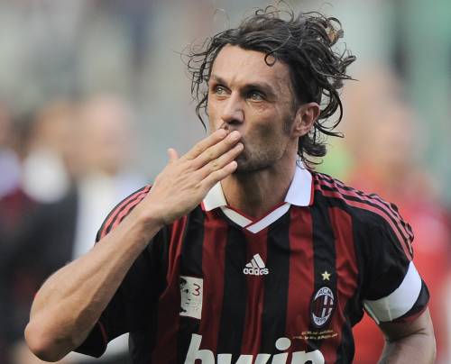 La Juve aggancia il Milan 
E la Roma rovina 
la festa d'addio di Maldini