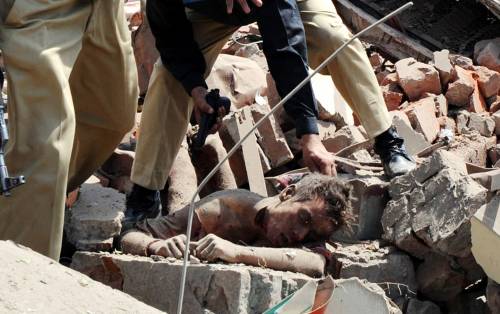 Pakistan, attentato: 40 morti