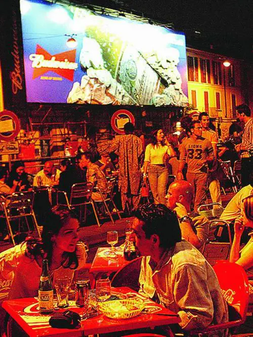 «Soldati sui Navigli contro lo spaccio»