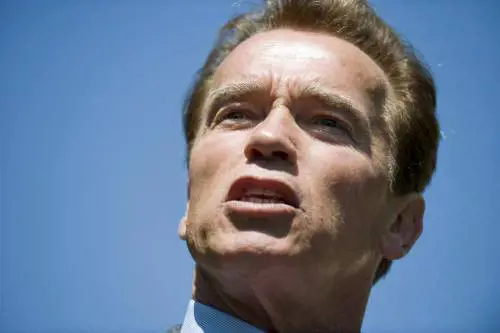 Schwarzy a Obama: "Dopo le banche 
ora devi salvare anche la California"