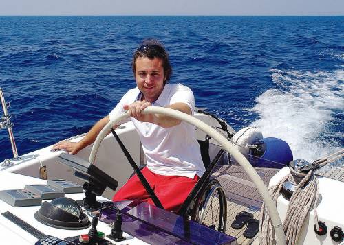 Atlantico a vela per tornare a Miami dove un criminale gli sparò