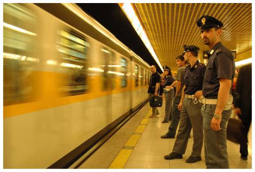 Jihad a Milano: cinque arresti 
volevano far saltare la metro