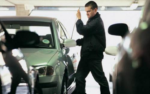 In Italia rubate 400 auto al giorno 