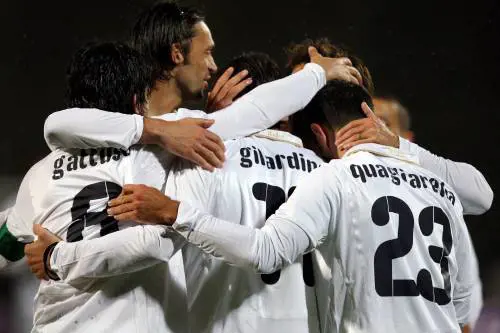 Italia sotto tre volte, 
poi batte gli All Blacks