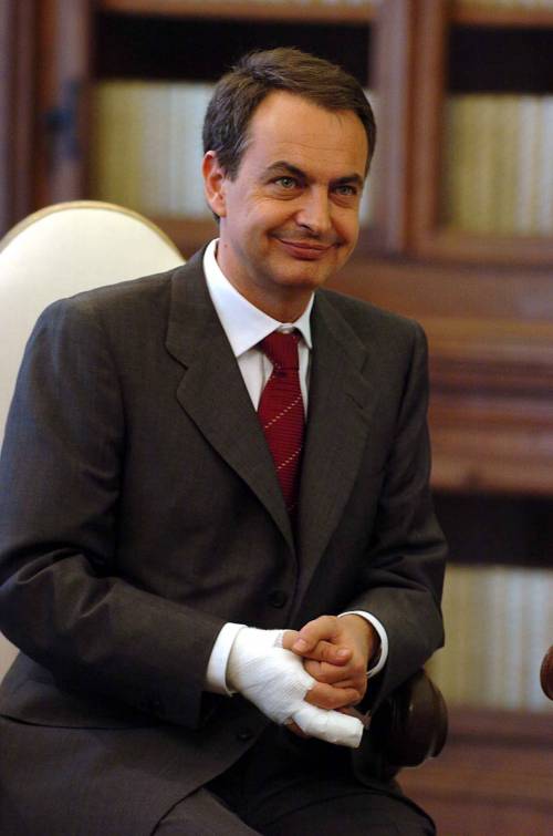 Vescovi contro Zapatero: 
"I cattolici non votino 
la riforma dell'aborto"