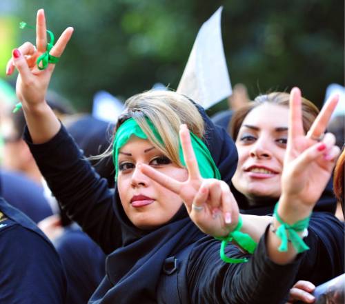 Iran, nel giorno del lutto ancora cortei e proteste