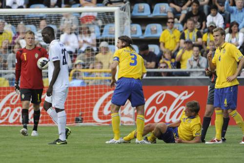 U21: Italia-Svezia 2-1 
Balotelli gol e "rosso"