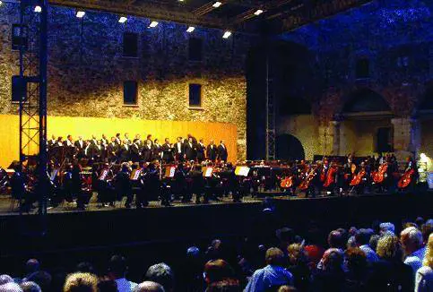 Il Carlo Felice danza al Priamàr