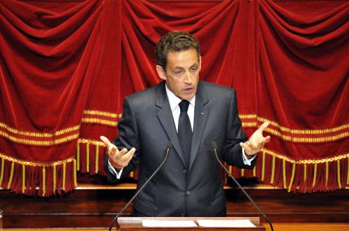 Sarkozy: "Burqa è avvilimento"