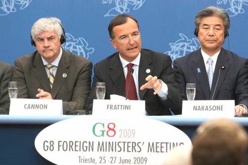 Il G8 con il freno tirato: niente 
condanna all'Iran