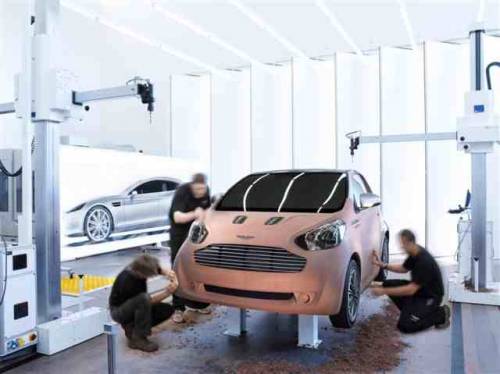 Aston Martin e Toyota lavorano per sviluppare una piccola super lusso
