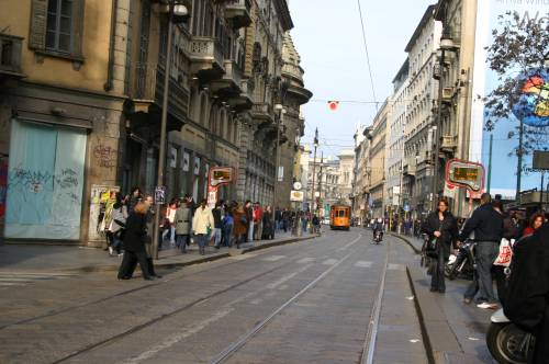 Spettacolo, letture e futurismo: Milano in festa